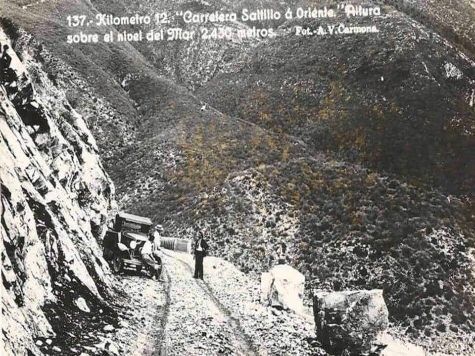 El Camino del 4 en 1934 ó Carretera al Diamante al Oriente de Saltillo 3