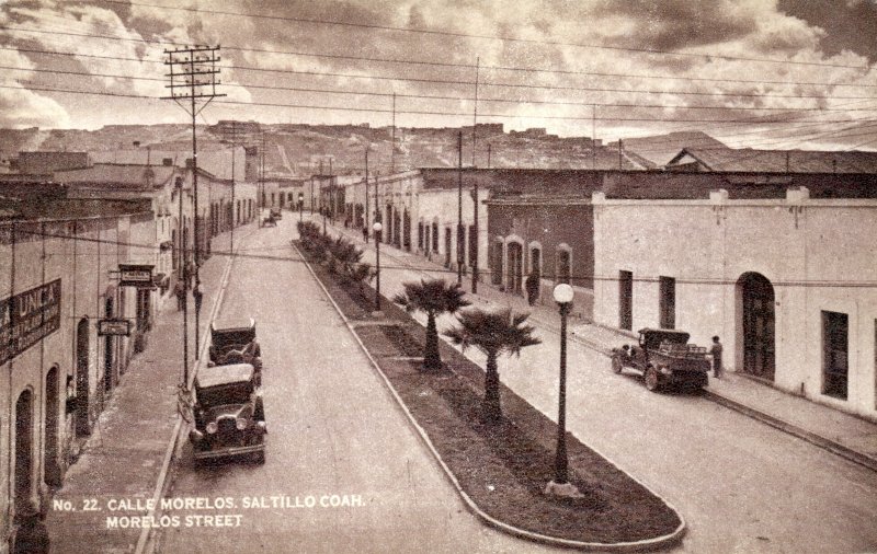 La Antigua Calle del Huizache en Saltillo 2