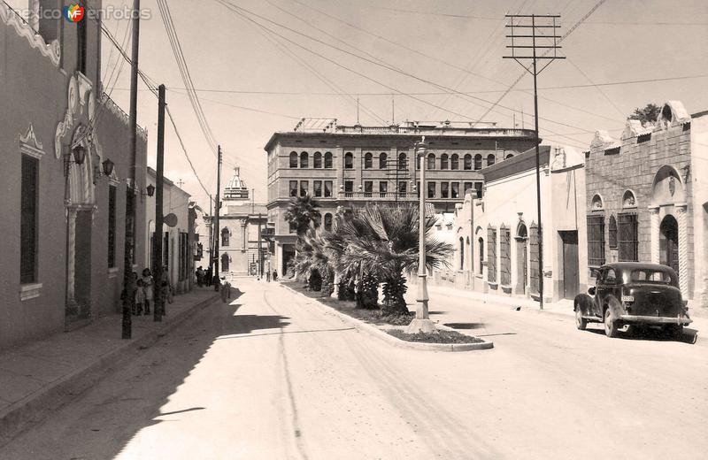 La Antigua Calle del Huizache en Saltillo