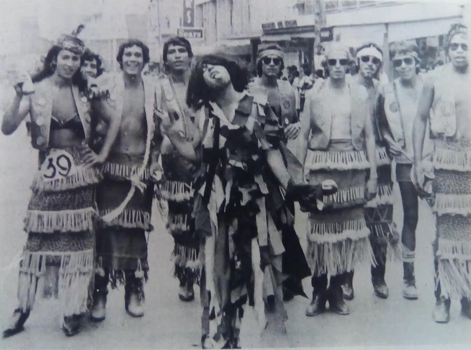 Los Desfiles Chuscos en Saltillo - Una Tradición Estudiantil que ...
