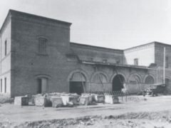 La Cinsa – Primer Edificio