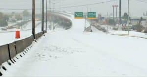 Nevada en Saltillo 2017 - Distribuidor Vial El Sarape 1