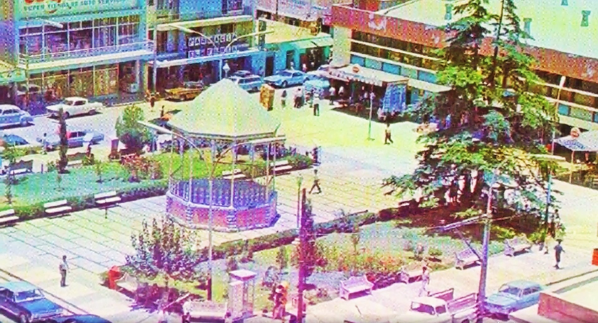 Fotografías del Kiosko en la Plaza Manuel Acuña 2