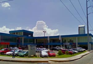 Plaza Comercial en Periférico y V. Carranza 3