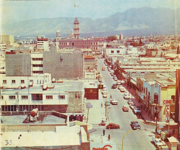 Vista de la Calle Victoria durante 1977 10