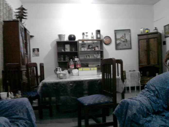 Sala de estar con muebles modernos — Mueblería Villarreal Saltillo