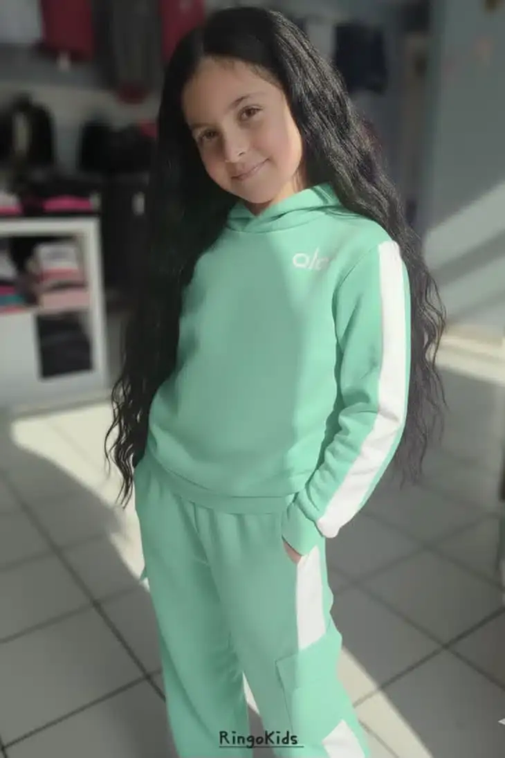 Conjunto deportivo ALO para niña