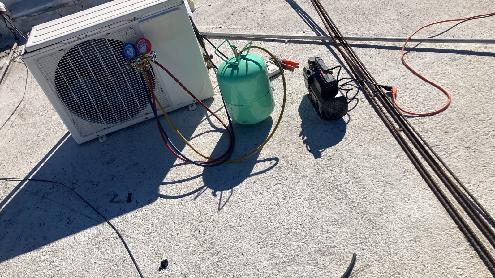 Venta e instalacion de equipos de aire acondicionado servício industrial y doméstico