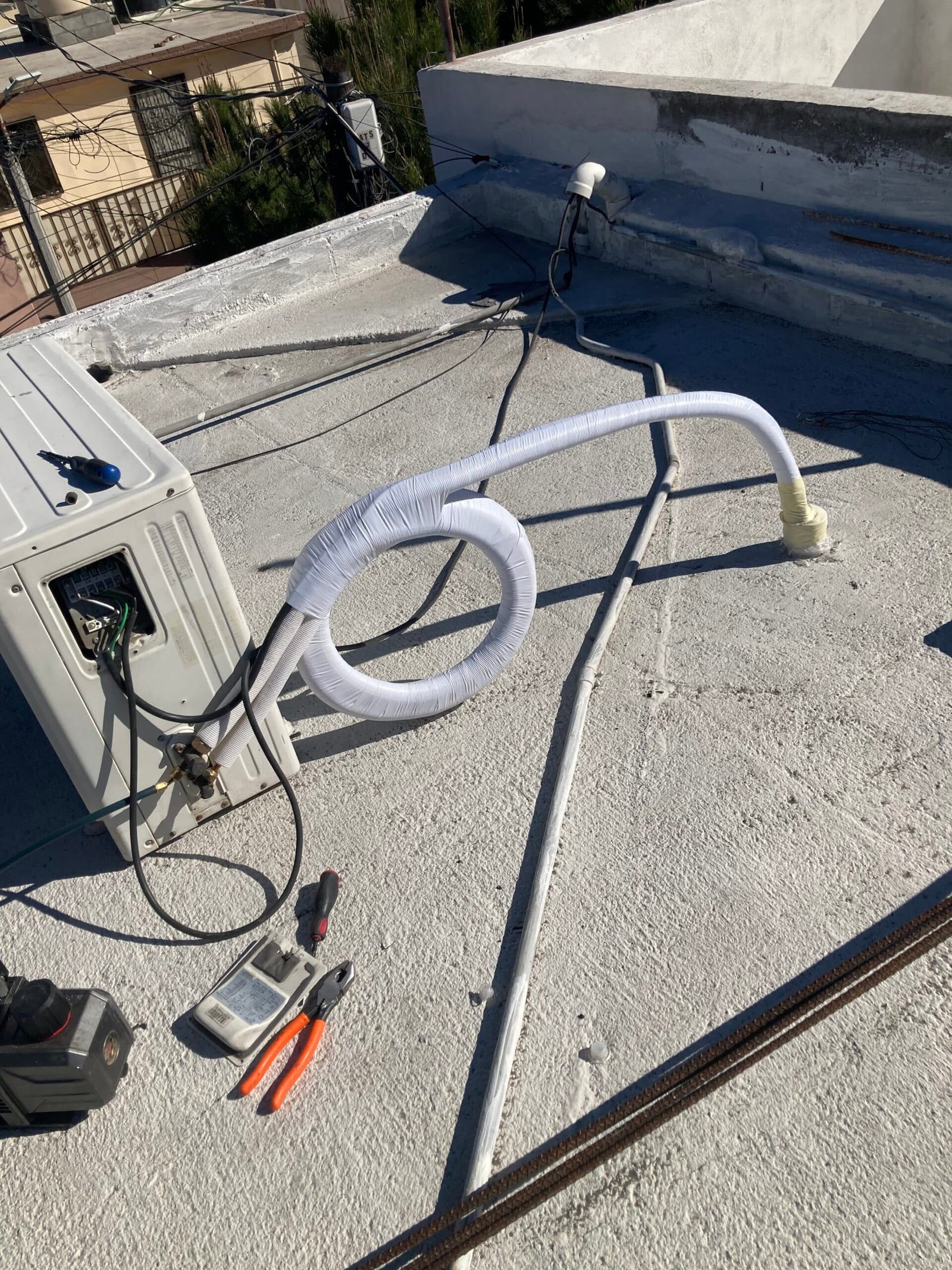 Venta e instalacion de equipos de aire acondicionado servício industrial y doméstico